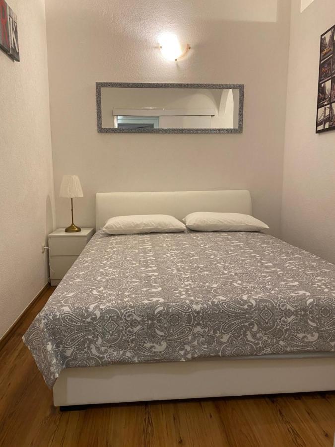Apartment Lovrekovic Split Extérieur photo